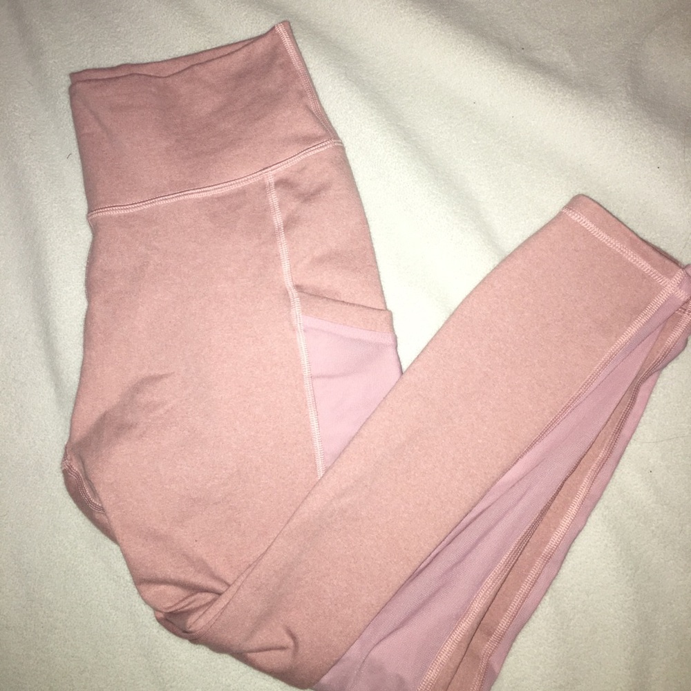 Fabletics cropped pink leggings